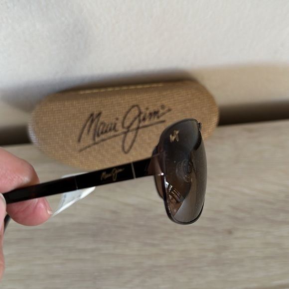 Maui Jim sunglasses brown aviatorsNWT - Picture 2 of 4
